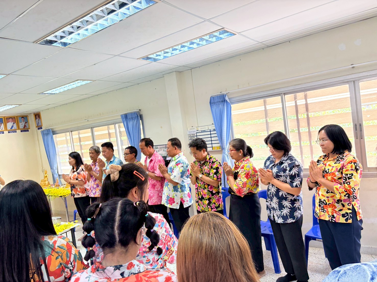 title - ส.ป.ก. ยโสธร จัดพิธีสรงน้ำพระและพิธีรดน้ำดำหัว เนื่องในโอกาสวันขึ้นปีใหม่ไทย ประจำปี พ.ศ.2569